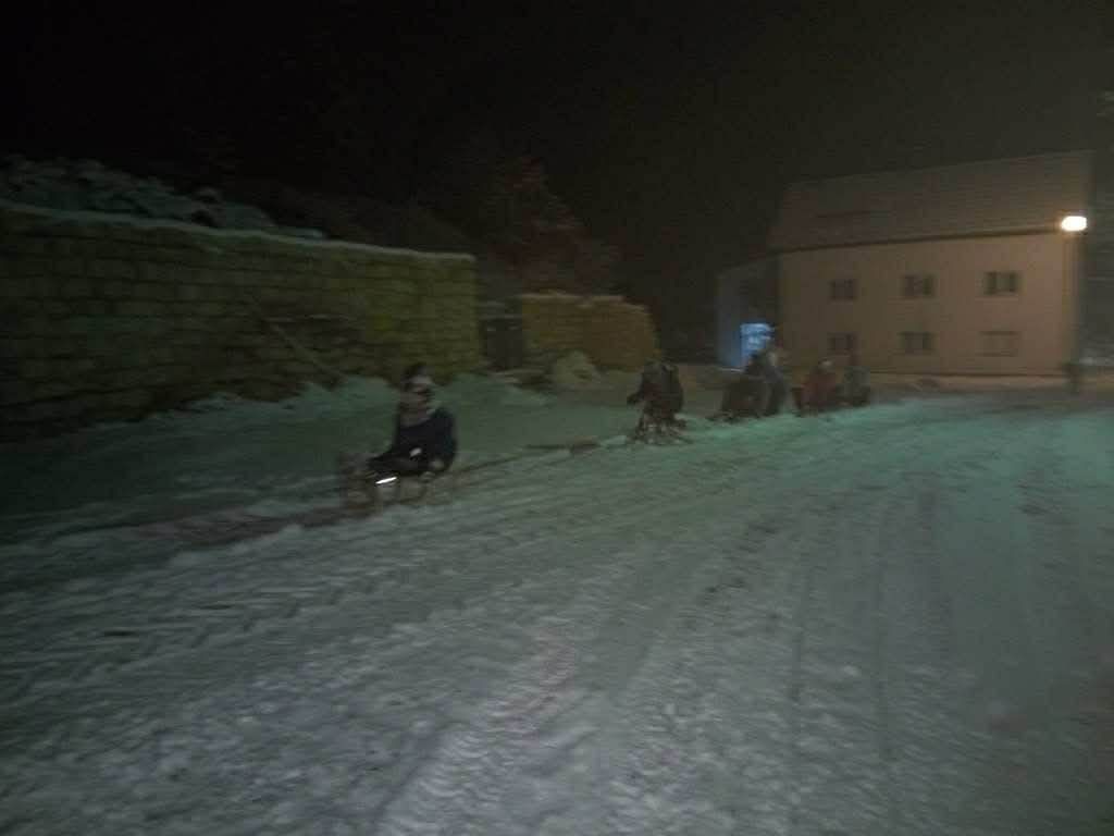 Sanki nocą przy agroturystyce